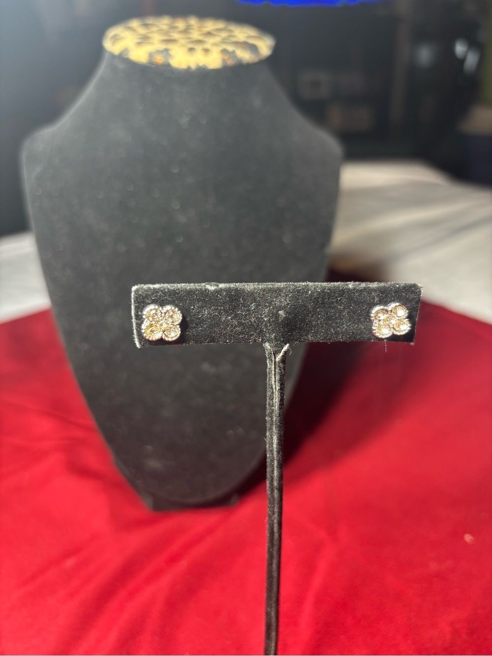 New Silver Floral Crystal Stud Earrings - Women Jewelry